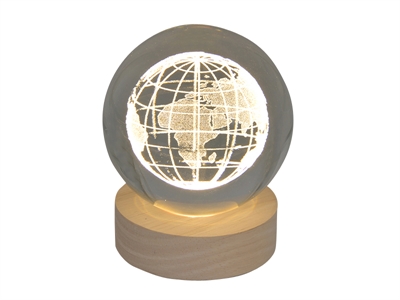 Klarglaskugel, ca.8cm, LED-Holzsockel mit USB, eingelasertes Motiv Globus
